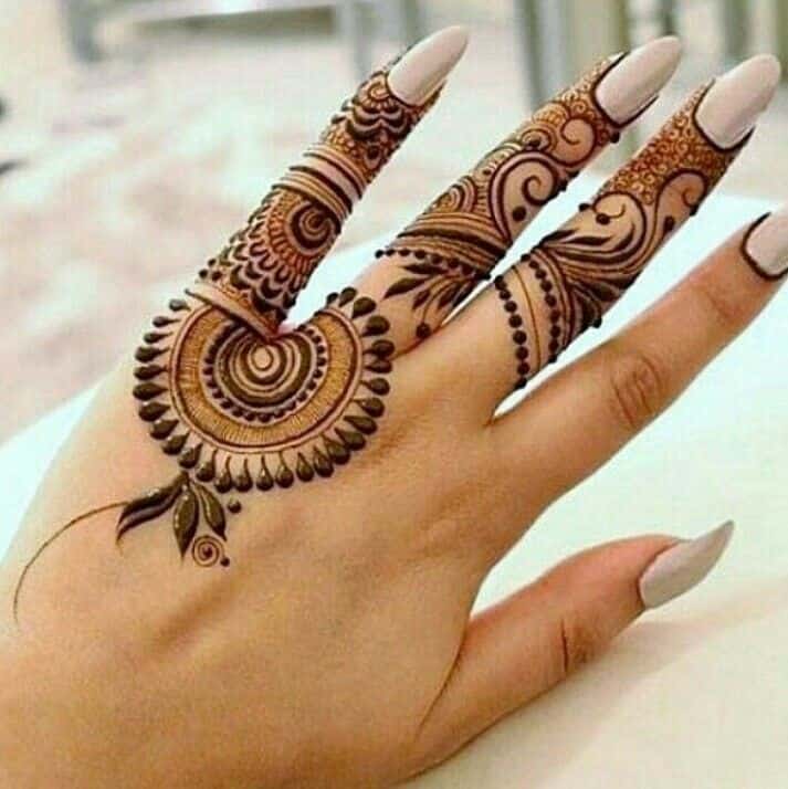 Simple Mehndi Designs