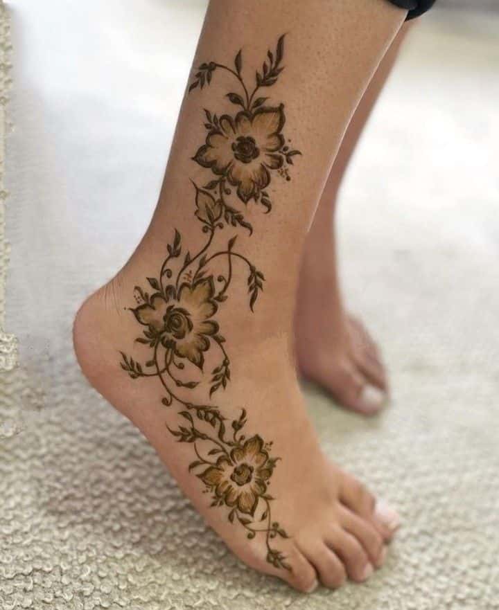 Best Mehndi Designs for Feet 
